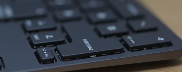 touche-inser-sur-clavier-de-portable-emplacement-et-usage